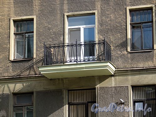 Малодетскосельский пр., д. 38. Решетка балкона. Фото май 2010 г.