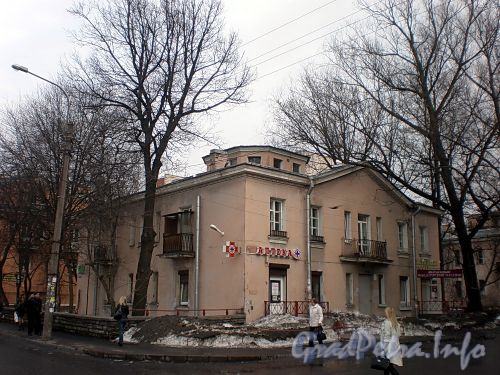 Костромской пр., д. 21. Общий вид с Енотаевской улицы. Фото апрель 2010 г.