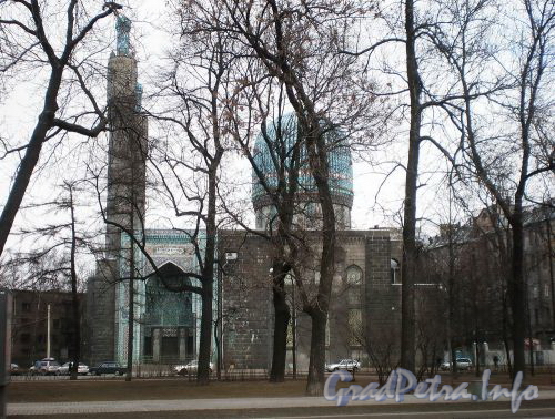 Кронверкский пр., д. 7. Соборная мечеть. Фото апрель 2009 г.