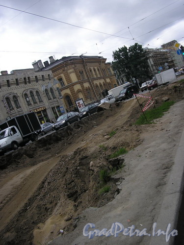 Реконструкция трамвайных путей на Лиговском проспекте на пересечение с Кузнечным переулком.