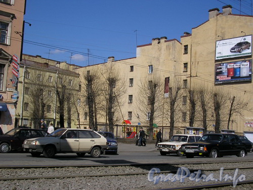 Лиговский пр. д.95, сквер между домами 93-97 по Лиговскому проспекту. Фото 2005 г.