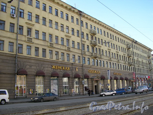 Лиговский пр. 107, общий вид здания. Фото 2005 г.