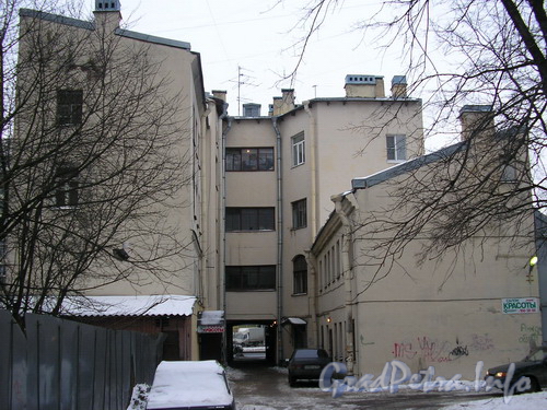 Лиговский пр. д. 138, вид здания со двора. Фото 2005 г.