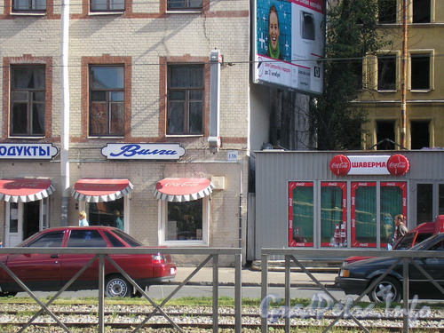 Лиговский пр. д. 138, фрагмент фасада здания. Фото 2005 г.