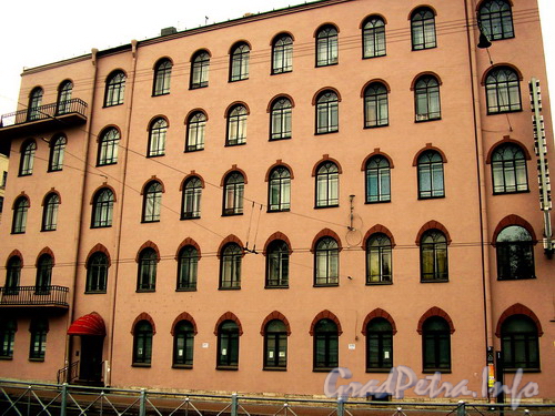 Лиговский пр. д. 143, общий вид здания. Фото 2007 г.