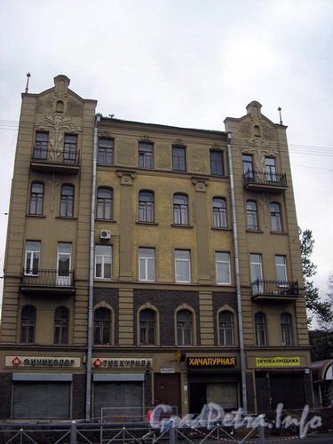 Лиговский пр. д. 154, общий вид здания. Фото 2007 г.