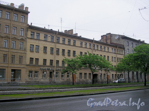 Лиговский пр. д. 247, фасад дома. Вид с Лиговского пр. Фото 2005 г.