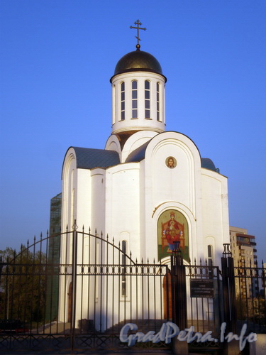 Малоохтинский пр., д. 52, церковь Покрова Пресвятой Богородицы. Фото 2008 г.