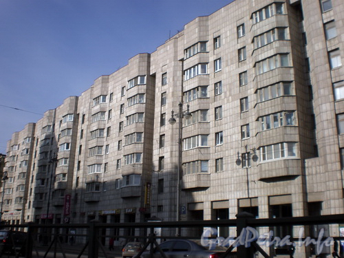 Московский пр., д. 60, общий вид здания. Фото 2008 г.