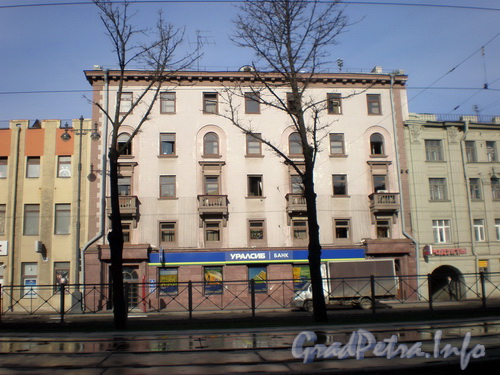 Московский пр., д. 119, отделение банка «УРАЛСИБ» на Московском. Фото 2008 г.