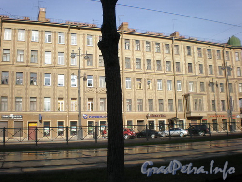 Московский пр., д. 125, общий вид здания. Фото 2008 г.