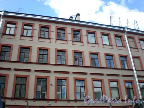 Невский пр., д. 113, фасад здания по Невскому проспекту. Фото 2008 г.