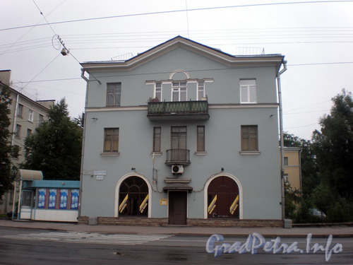 Среднеохтинский пр., д. 47, фасад по Среднеохтинскому проспекту Фото 2008 г.