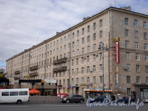 Московский пр., д. 195. Фасад по Алтайской улице. Фото 2008 г.