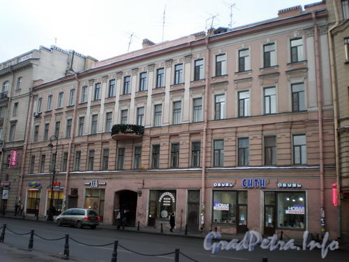 Каменноостровский пр., д. 4. Общий вид здания. Ноябрь 2008 г.