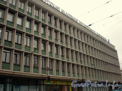 Лермонтовский проспект, д. 44. Фрагмент фасада здания. Октябрь 2008 г.