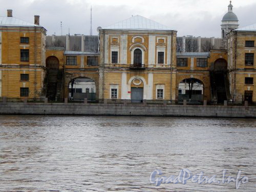 Большой пр., П.С., д. 1 А. Тучков буян. Центральная часть. Вид с набережной Адмирала Макарова. Фото октябрь 2008 г.