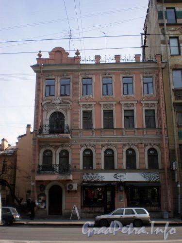 Суворовский пр., д. 53. Фасад здания. Апрель 2009 г.