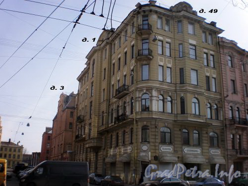 Суворовский пр., д. 49/Заячий пер., д. 1. Общий вид здания. Апрель 2009 г.