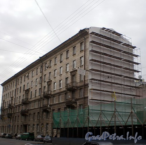 Пр. Добролюбова, д. 2. Общий вид здания. Сентябрь 2008 г.