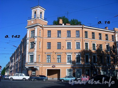 Старо-Петергофский проспект, д. 16/набережная Обводного канала, д. 142. Общий вид здания. Фото 2004 года