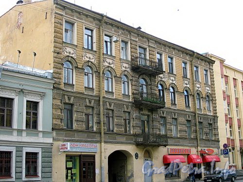 Рижский пр., д. 14. Бывший доходный дом. Фасад здания. Фото июль 2009 г.
