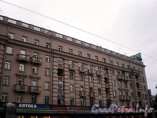 Московский пр., д. 161. Фрагмент фасада жилого дома. Фото октябрь 2008 г.