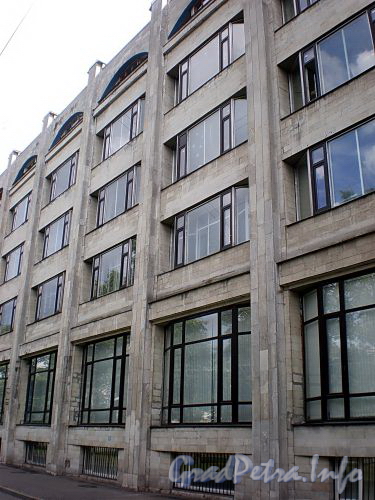 Большой пр., В.О., д. 36. Здание ЦКБ «Айсберг». Фрагмент фасада здания. Фото август 2009 г.