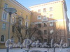 Стык дома 148 и дома 146 по пр. Стачек. Вид со стороны двора 136 дома. Фото январь 2012 г.