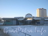 Пр. Стачек, дом 105, корп. 4. Общий вид на торговый комплекс. Фото январь 2012 г.