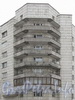 Пр. Обуховской Обороны, дом 197. Фрагмент угловой части фасада. Фото февраль 2012 г.