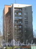 Пр. Ветеранов, дом 71. Общий вид со стороны дома 75, корпус 1. Фото март 2012 г.