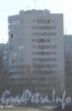 Пр. Ветеранов, дом 102. Общий вид с моста Бурцева. Фото март 2012 г.