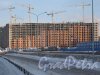 Строительство ЖК «Ленинский Парк». Общий вид со стороны пр. Героев. Фото 28 января 2013 г.