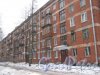 Светлановский пр., дом 61, корпус 2. Фрагмент здания со стороны Зелёной ул. Фото 8 февраля 2013 г.