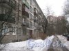 Светлановский пр., дом 61. Общий вид со стороны двора и парадных. Фото 8 февраля 2013 г.