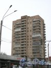 Ленинский проспект, дом 131. 16-этажная часть здания. Фото 11 марта 2013 года.