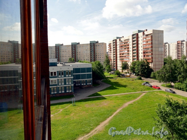 Проспект Ударников, д. 49 корпус 2. Вид во двор. Фото 2011 г.