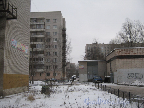 Вид со двора (часть дома в сторону ул.Пограничника Гарькавого)