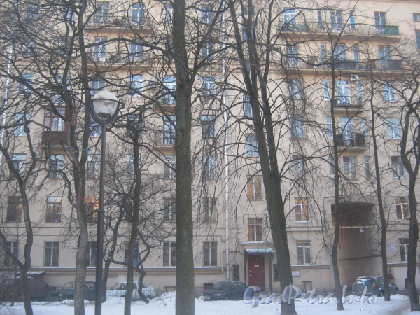 Пр. Стачек, дом 67, корп. 1. Корпус со стороны Кронштадстской улицы, фасад со стороны двора. Фото январь 2012 г.