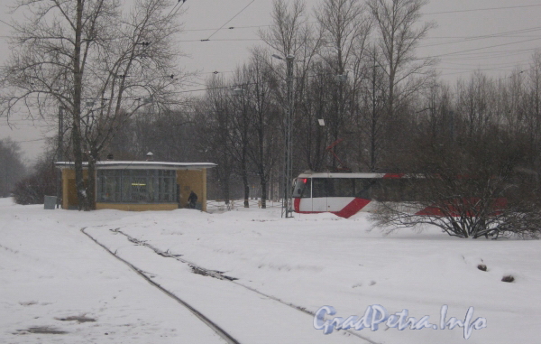 Пр. Юрия Гагарина, дом 29. Конечная остановка 45 трамвая. Фото февраль 2012 г.