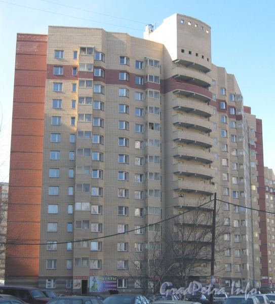 Ленинский пр., дом 77 корпус 2. Общий вид со стороны дома 79 корпус 3. Фото март 2012 г.