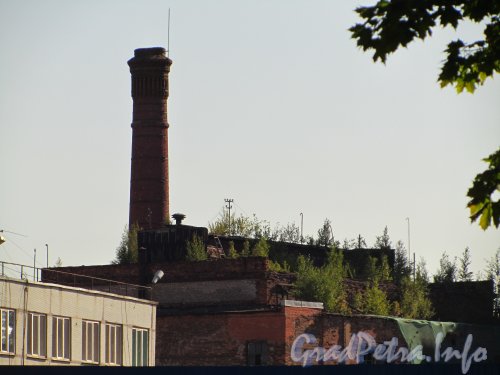 Московский проспект, дом 139, литера БФ. Сохранившиеся сооружения завода «Сименс и Гальске». Фото 13 августа 2012 года.