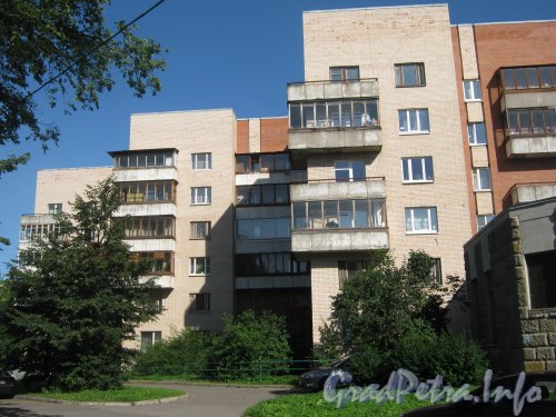 Ленинский пр., дом 118, корпус 1. Общий вид левого крыла дома со стороны Соломахинского проезда. Фото август 2012 г.