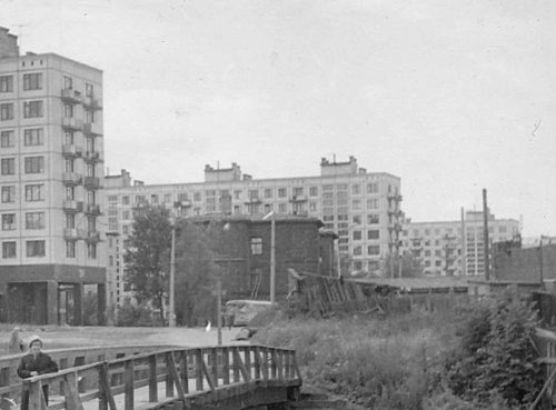 Заневский пр., дом 59, корп. 1. Общий вид здания. Фото 1975 г.