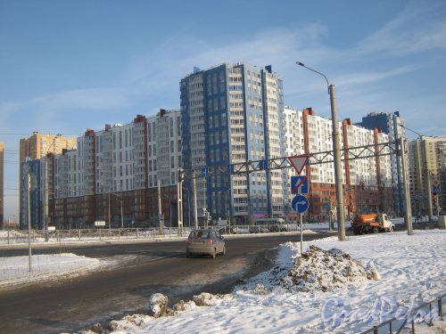 Ленинский пр., дом 72, корпус 1. Общий вид со стороны дома 57 корпус 1. Фото 28 января 2013 г.