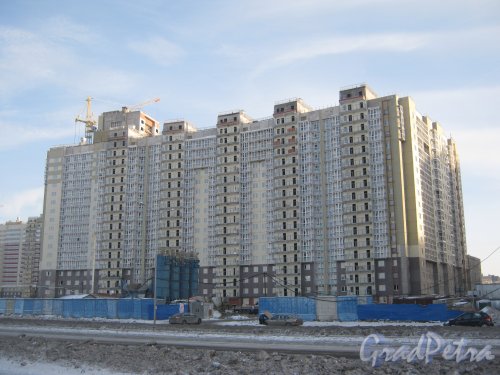 Пр. Героев. Вид строящихся зданий на пересечении с Ленинским пр. Фото 28 января 2013 г.