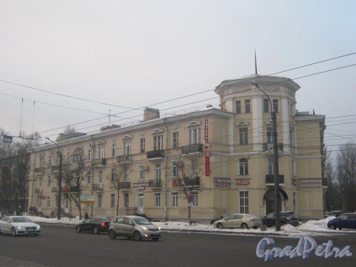 Тихорецкий пр., дом 22. Общий вид здания со стороны фасада. Фото 17 февраля 2013 г.