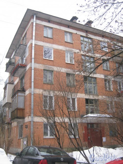 Светлановский пр., дом 53. Общий вид со стороны Зелёной ул. и дома 55. Фото 8 февраля 2013 г.