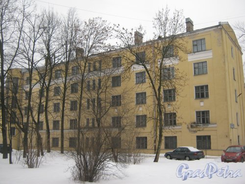 Тихорецкий пр., дом 5, корпус 3. Вид со стороны дома 5 корпус 2. Фото 8 февраля 2013 г.